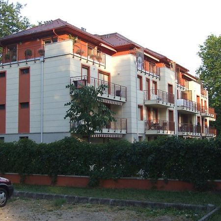 Villa Palazzo Apartments Siófok Kültér fotó