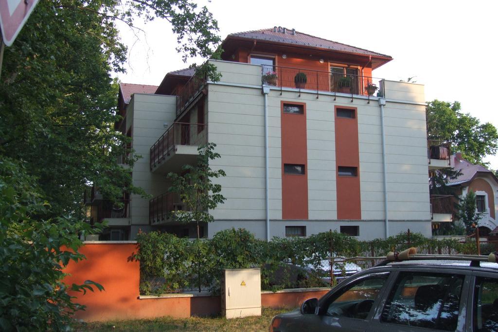 Villa Palazzo Apartments Siófok Kültér fotó