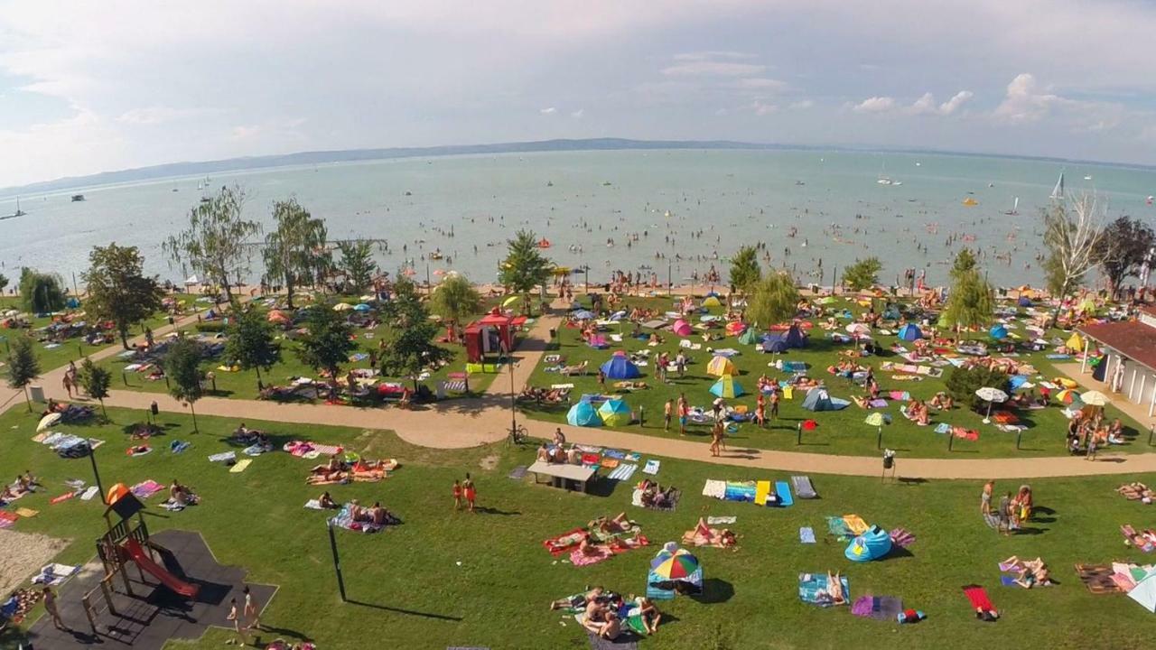 Villa Palazzo Apartments Siófok Kültér fotó
